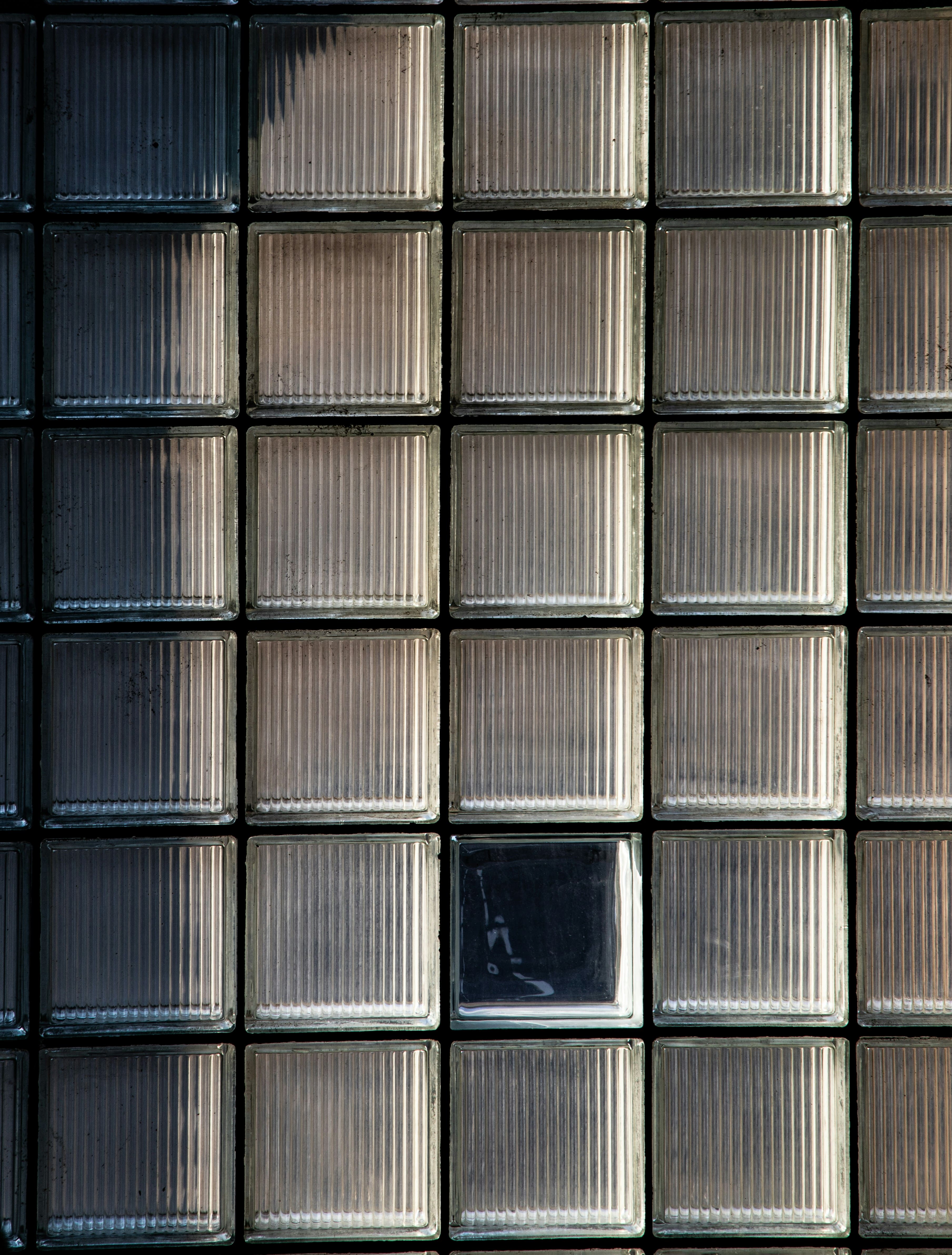 玻璃製程高溫熔融光影